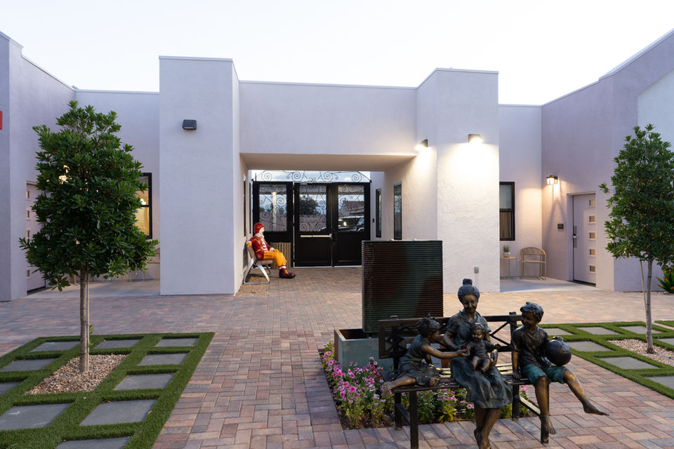 RONALD MCDONALD HOUSE CHARITIES